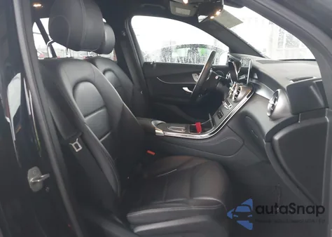 2020 Mercedes-Benz Glc 300 from USA, damaged, VIN W1N0G8DB0LF814536